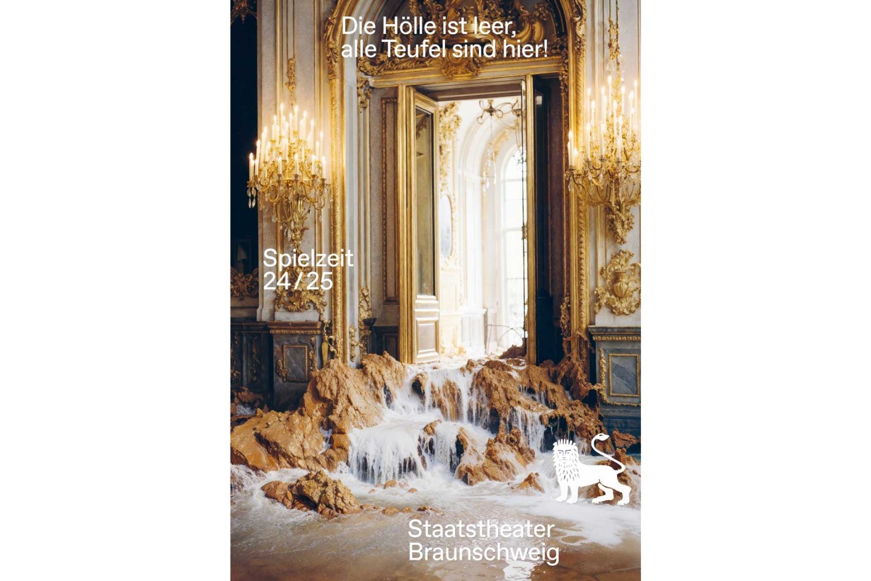 Poster mit Foto eines imperialen Festsaals und Gebirgslandschaft im Raum