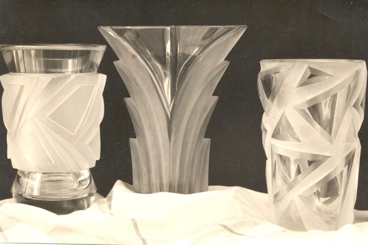 Design of three thick-walled vases