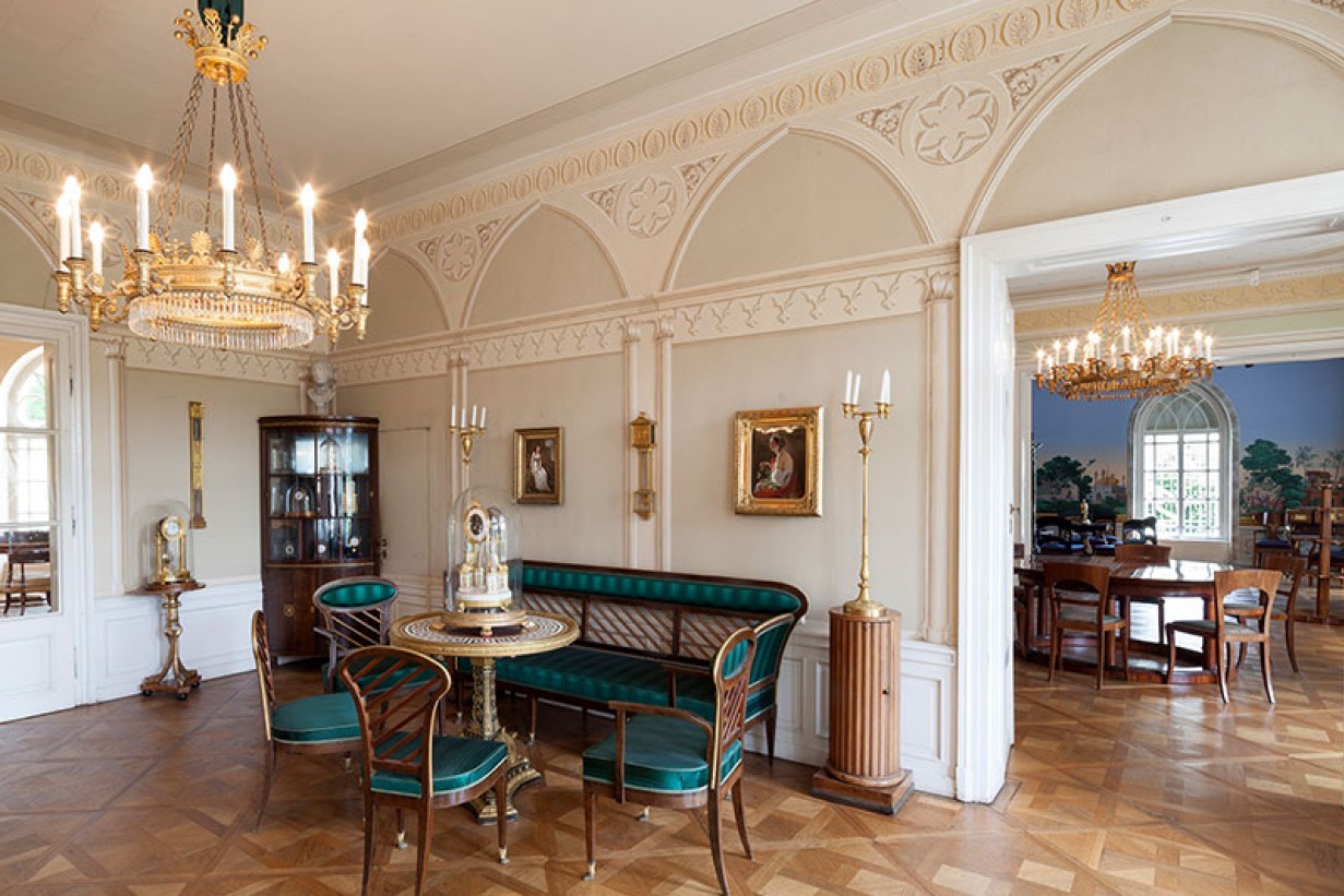 MAK Geymüllerschlössel, Blick in den Salon