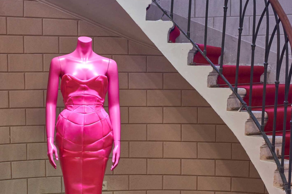 Futuristische Couture: Flora Miranda im MAK Geymüllerschlössel