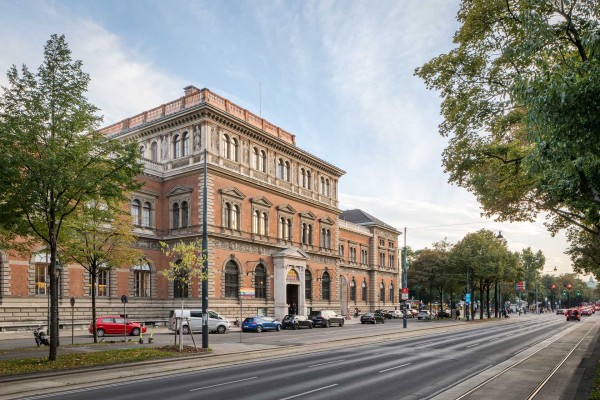 Museum building in neo-Renaissance style on Vienna's Ringstrasse